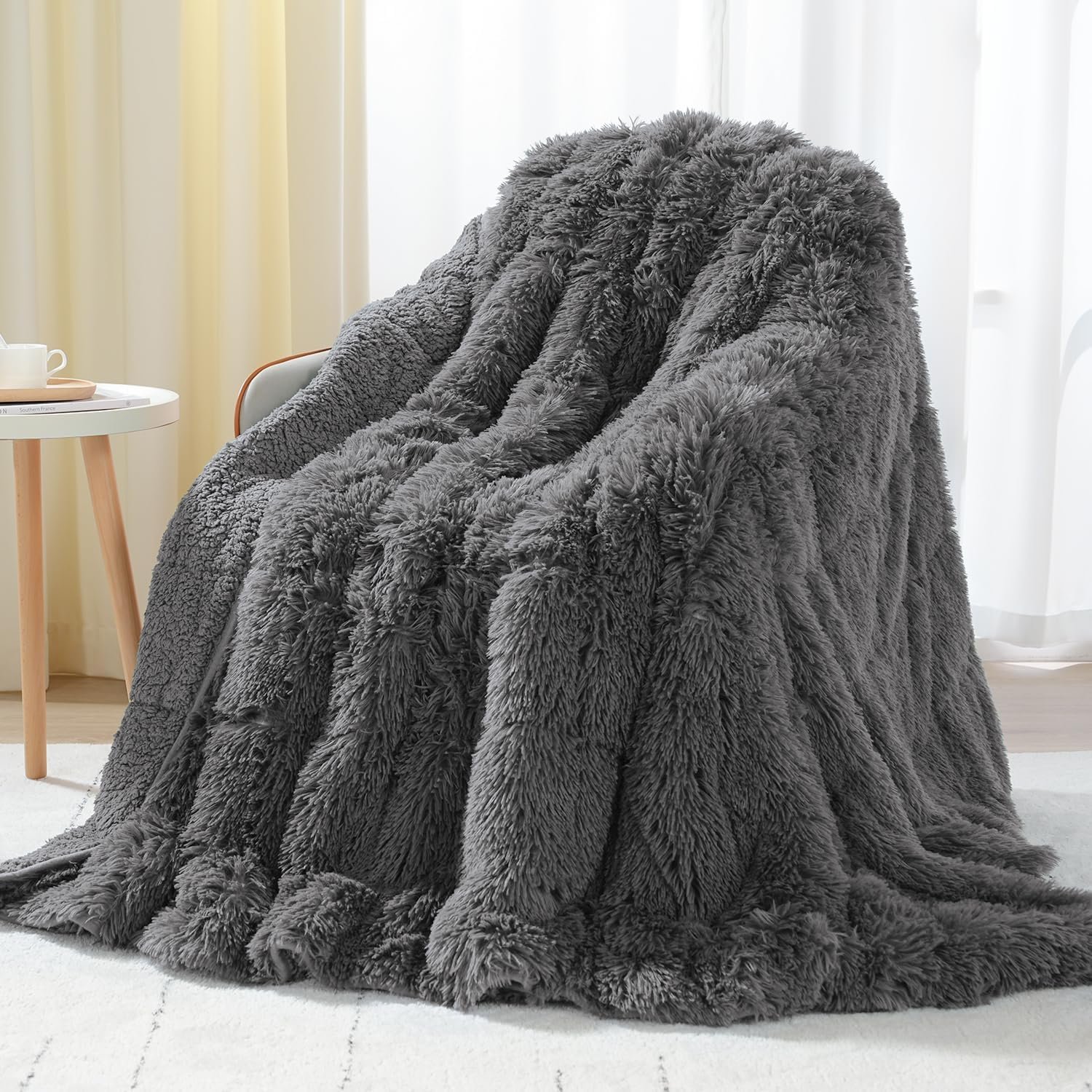 Uttermara Weighted Blanket Queen Size 15 Pounds for Adults, Sherpa Faux Fur Heavy Blanket for Couch Bed, Super Soft Plush Fleece & Cozy Sherpa Reverse, Luxury Long Fur Throw Blankets, 60″ x 80″, Gray